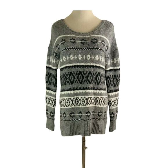 American Eagle Gray white Fair Isle Sweater Small - Picture 8 of 8